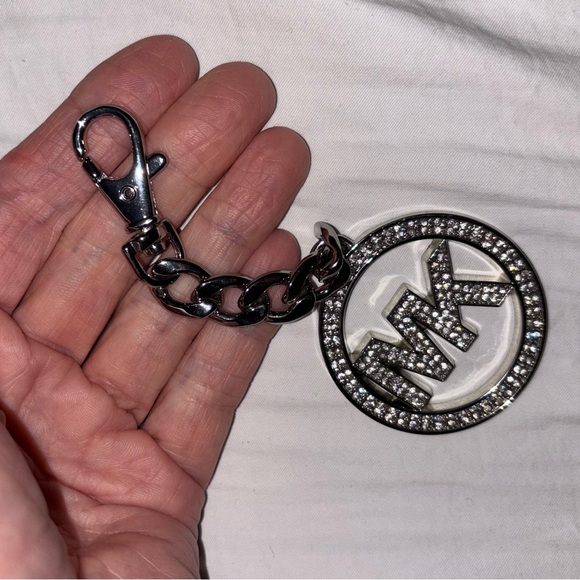 MICHAEL Michael Kors NWT pave key ring with silver metal clasp - Picture 6 of 6